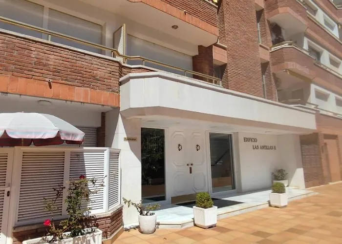 Apartament Antillas Fenals In